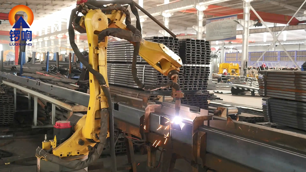 Línea de producción automatizada de vigas laterales Línea de producción automatizada de vigas laterales